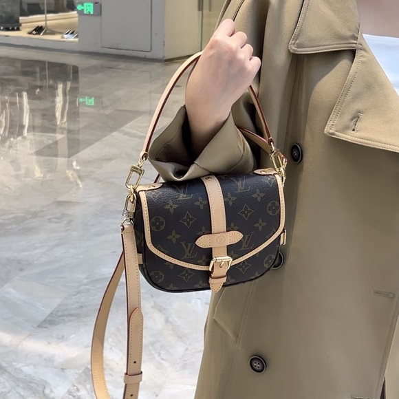 SOLD - Picture 4 of 7